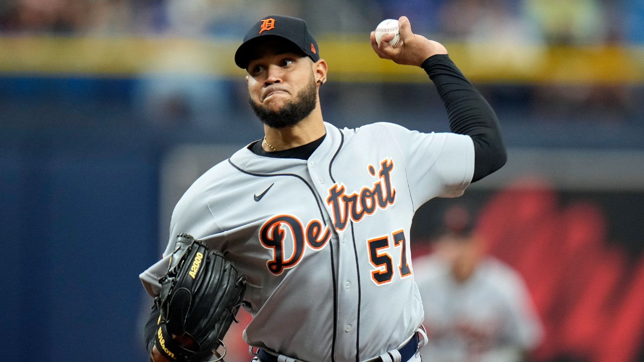 Paredes homers twice, Rodriguez leaves early, Tigers lose