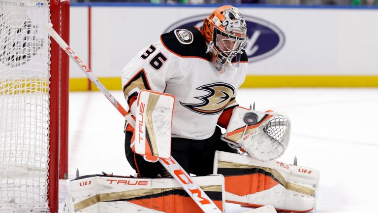 Anaheim Ducks goaltender John Gibson makes a save in the second period of an NHL hockey game against the New York Islanders. (Adam Hunger/AP)