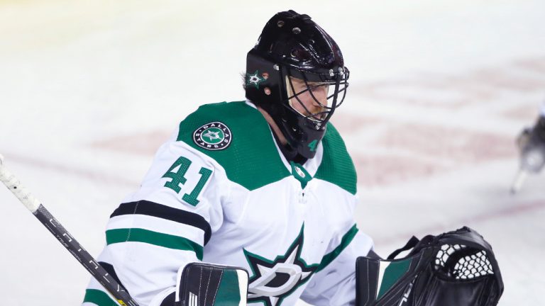 Dallas Stars goalie Scott Wedgewood at a game against the Calgary Flames in Calgary, Alta. on April 21, 2022. (Larry MacDougal/CP)