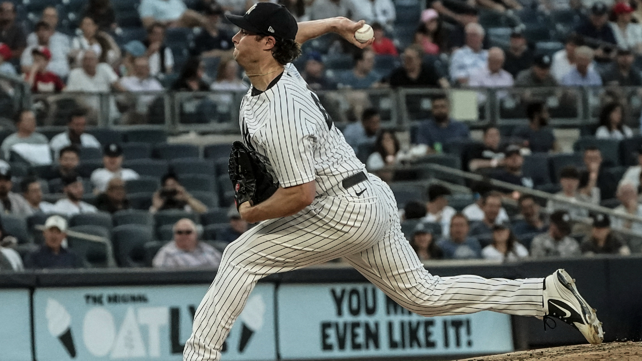 Mikolas goes seven sharp, Cardinals win 3-0 over White Sox