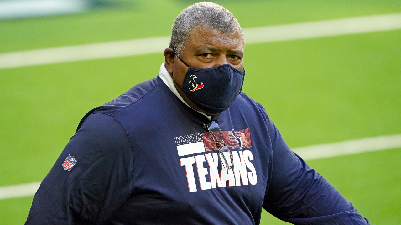 Former Browns Head Coach Romeo Crennel retires