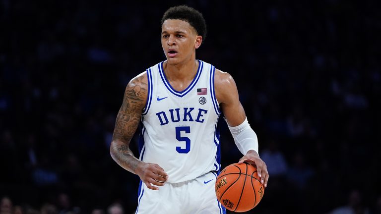 Duke's Paolo Banchero (5) looks to pass during the first half of an NCAA college basketball game against Kentucky Tuesday, Nov. 9, 2021, in New York. (Frank Franklin II/AP)