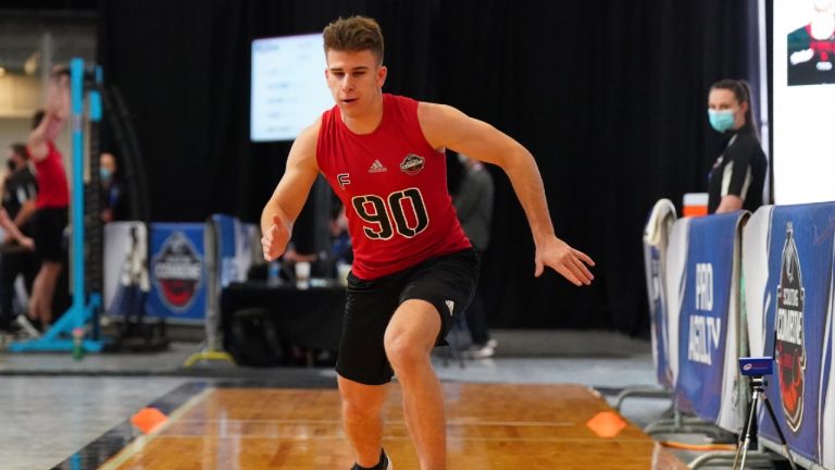 BUFFALO, NY - JUNE 4: Filip Mesar #90 performs the pro agility test during the 2022 NHL Scouting Combine at LECOM Harborcenter on June 4, 2022 in Buffalo, New York. (Photo by Kevin Hoffman/NHLI via Getty Images)