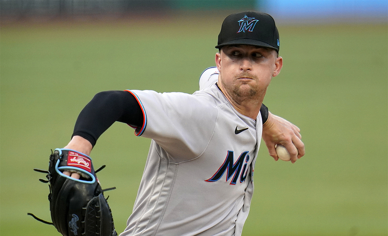 Marlins place Chisholm on IL with strained left oblique