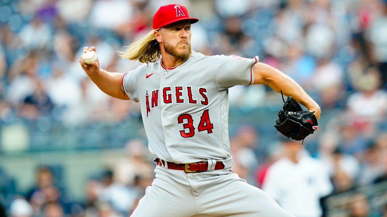 Phillies acquire Marsh from Angels