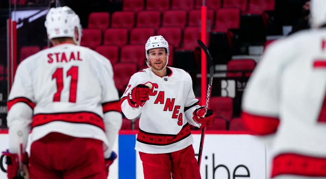 Brendan Smith signs two-year, $2.2M deal with Devils