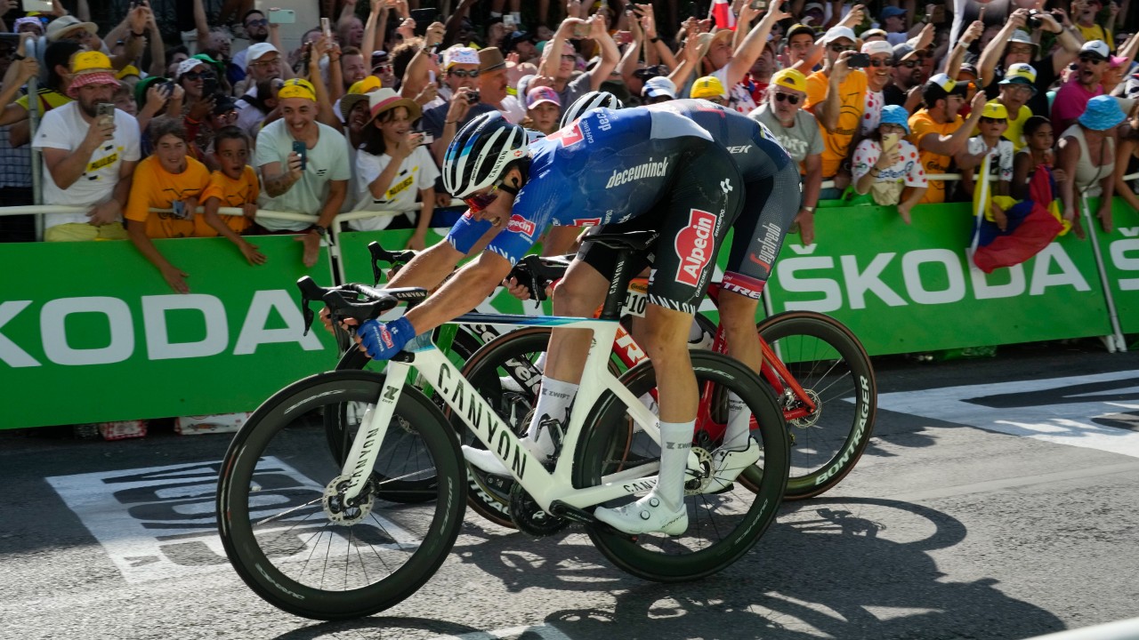 Vingegaard keeps yellow jersey at Tour de France as Poels soloes to victory  in 15th stage