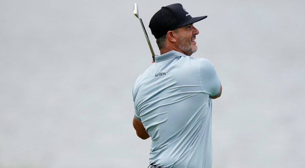 Scott Piercy shoots 64, takes 3shot lead in 3M Open