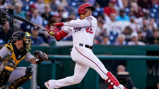 Nationals' Juan Soto placed on injured list with shoulder strain