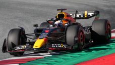 Hamilton and Russell crash in qualifying, Verstappen on pole