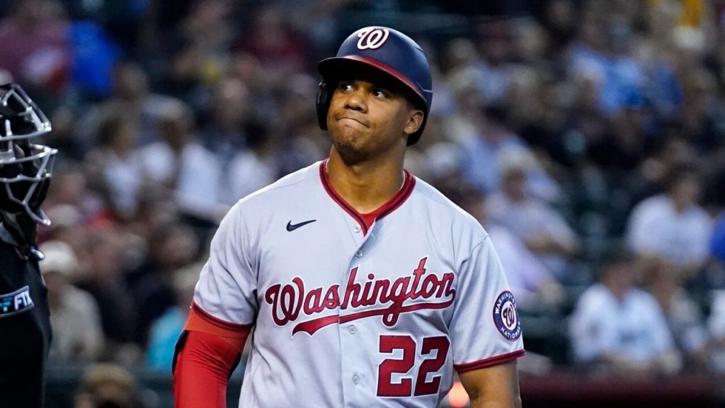 Juan Soto powers Padres past Blue Jays 9-1; Toronto's win streak