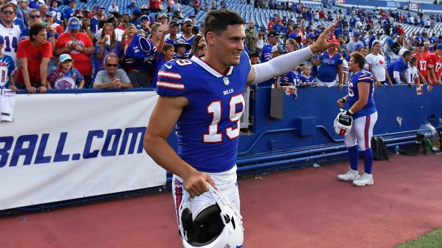 Mayfield throws 2 TD passes as Panthers defeat Bills 21-0; Darnold sprains  ankle