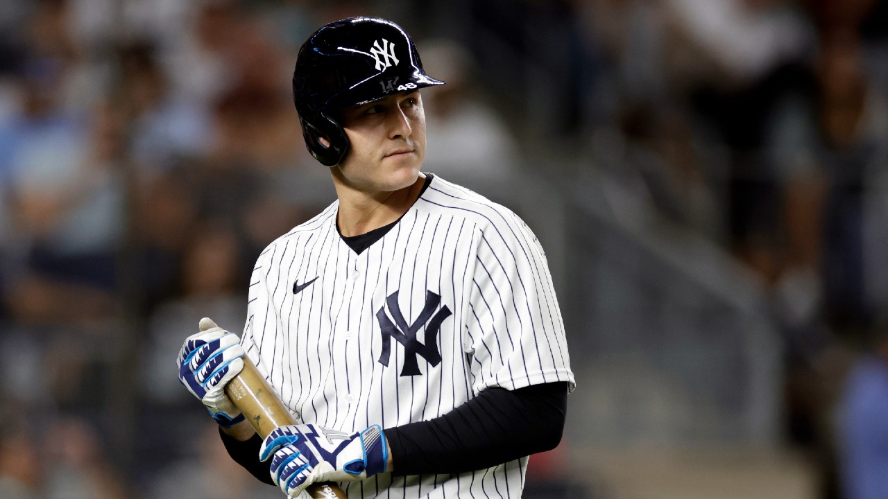 Anthony Rizzo ends homer-less drought, Yankees sweep Royals