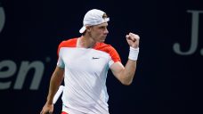 Denis Shapovalov wins five-set match at U.S. Open, Canadians now 5-0