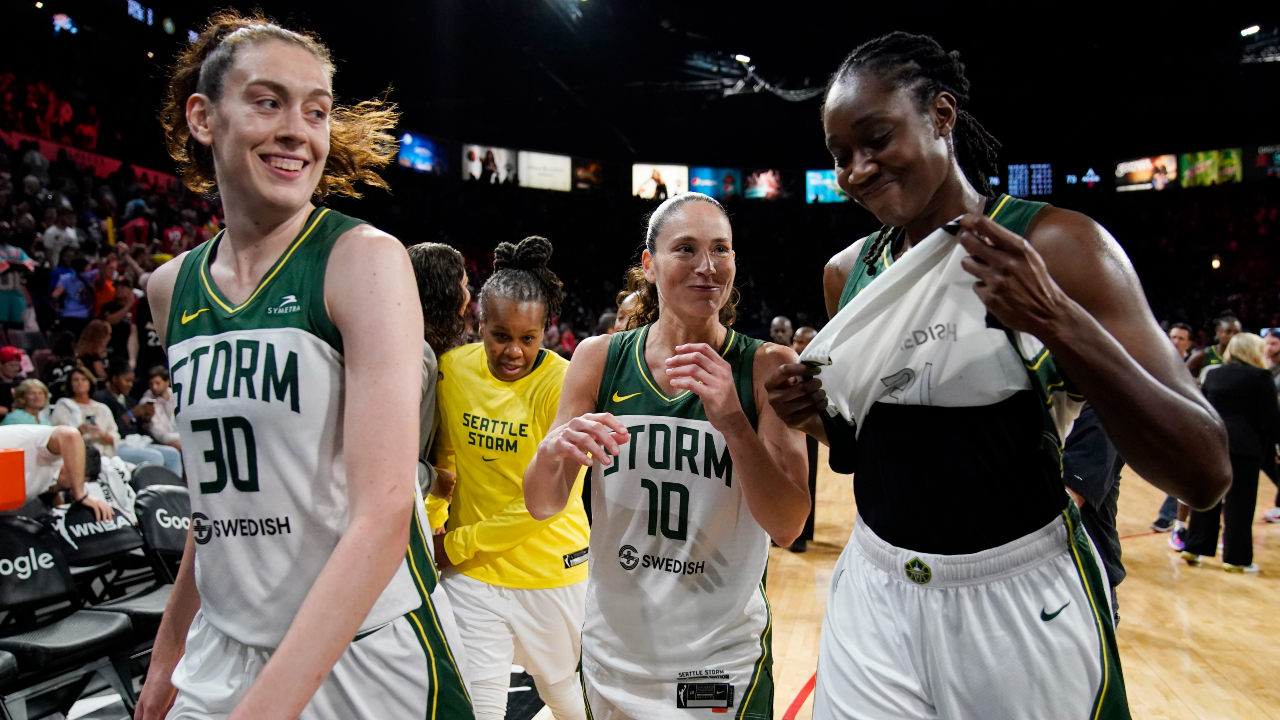 WNBA playoffs: Las Vegas Aces beat Seattle Storm in OT in Game 3