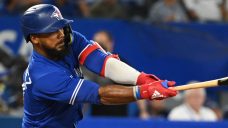 No pain, no gain: Blue Jays&#8217; Hernandez leads team to win over Cubs in return