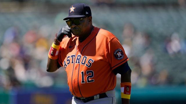 Dusty Baker becomes first Black MLB manager to win 2,000 games