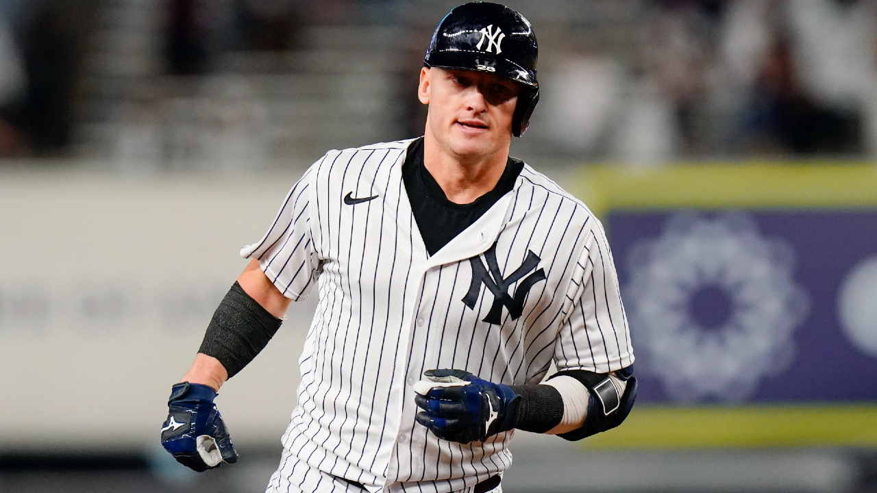 Josh Donaldson released by Yankees in final year of contract