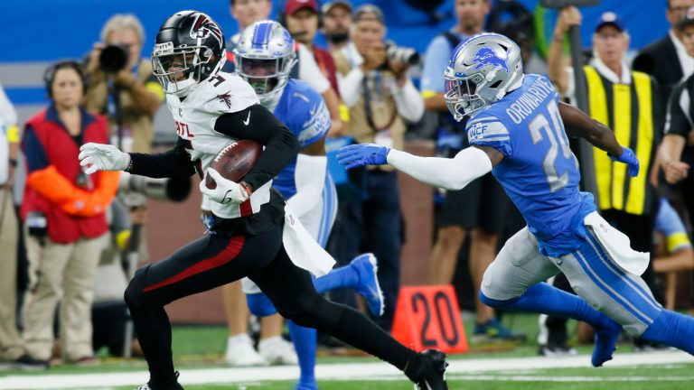 Atlanta Falcons wide receiver Drake London runs ahead of Detroit Lions cornerback Amani Oruwariye (24) during the first half of a preseason NFL football game. (Duane Burleson/AP)