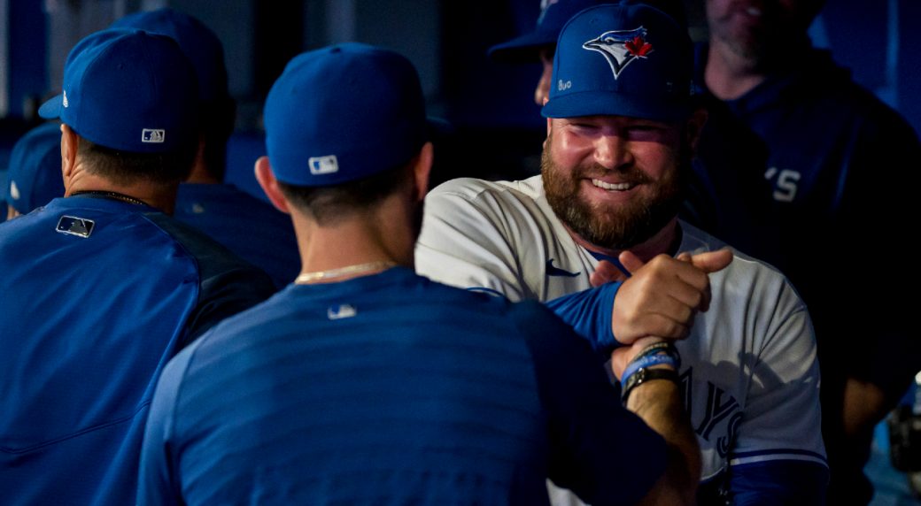 Toronto Blue Jays fans can get a new jersey at this pop up