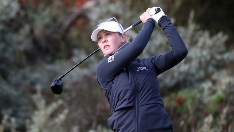 American Jessica Korda plays her tee shot from the 3rd during the first round of the Women's Open golf championship, in Muirfield, Scotland Thursday, Aug. 4, 2022. (Scott Heppell/AP)