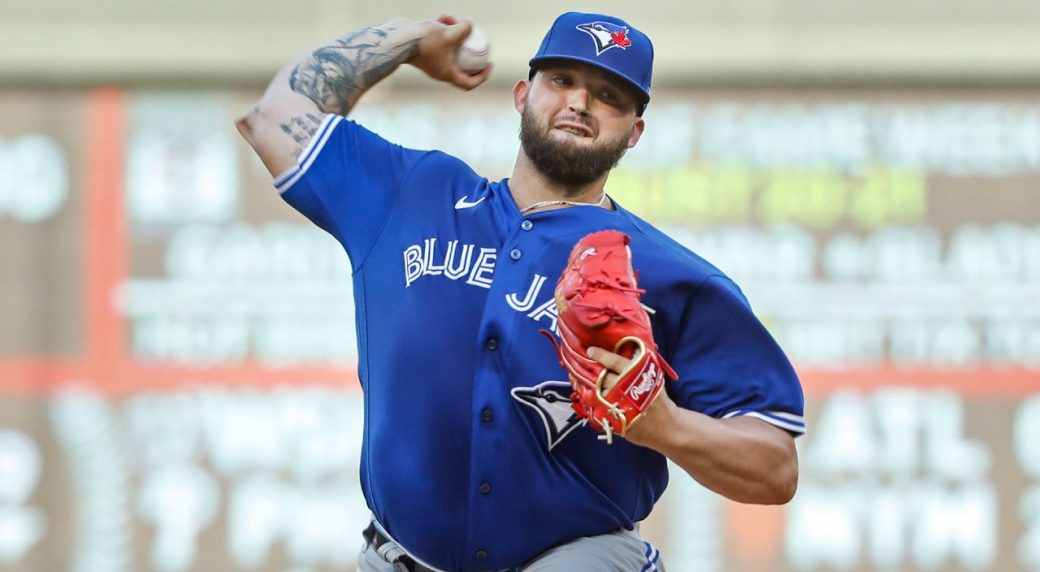 Blue Jays' Manoah rips MLB Network's Recker for comments about his time in  gym