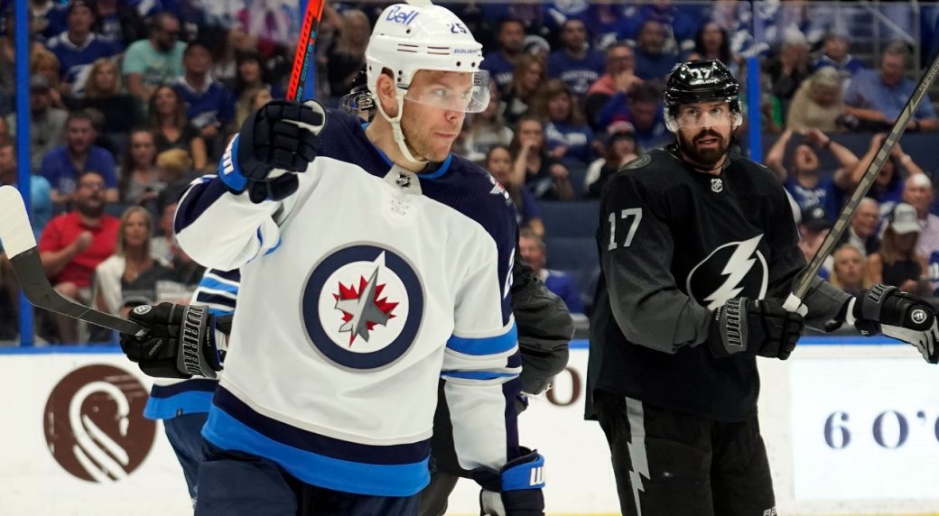 Is Paul Stastny returning to Winnipeg or moving on?