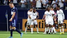 Galaxy ride Grandsir&#8217;s brace to romp over Whitecaps