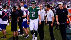 Jets QB Wilson injures knee in preseason game against Eagles