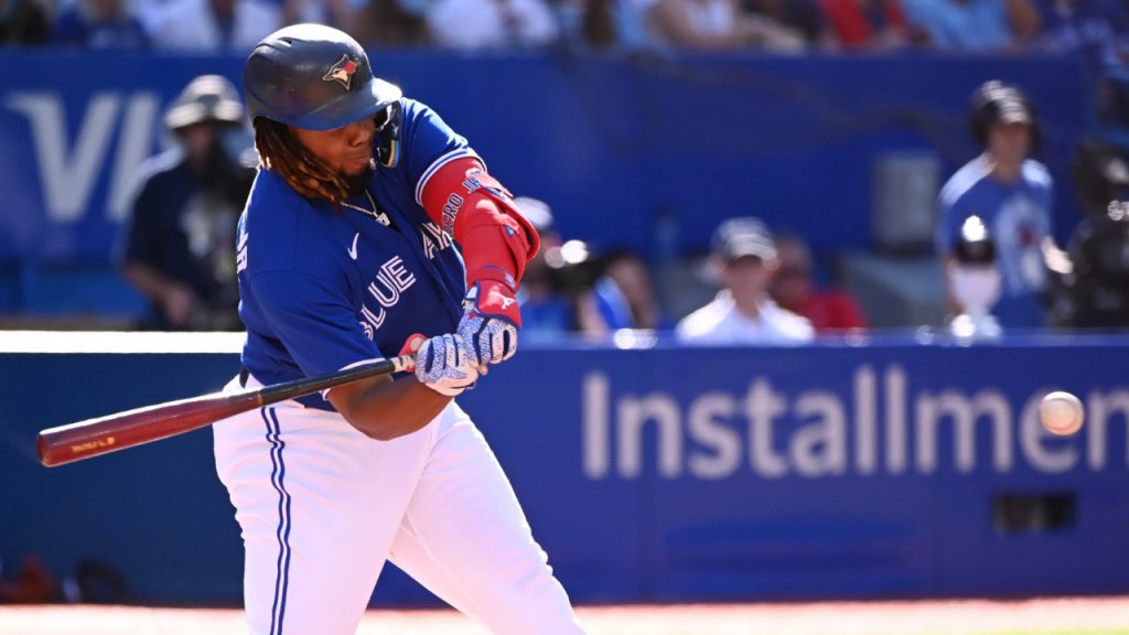 Blue Jays taking cautious approach as Guerrero Jr. deals with wrist soreness