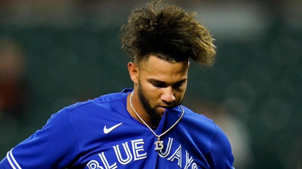 From his hair to his feet, Lourdes Gurriel Jr. is impressing with the Blue  Jays - The Athletic