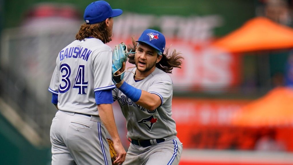 Astros fall to Dodgers after controversial balk call