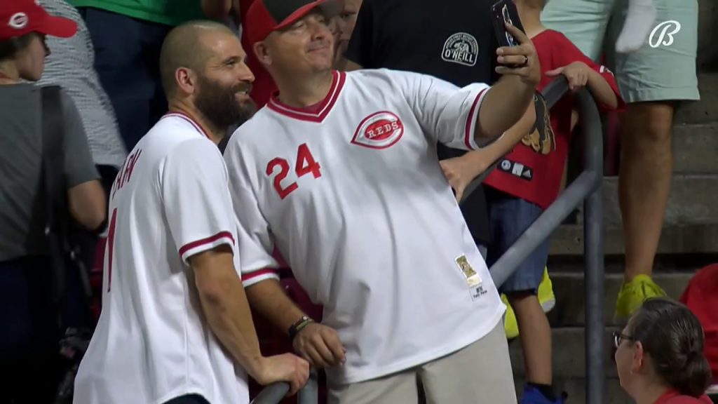 Young Reds fan upset after Votto ejected from game, faces similar