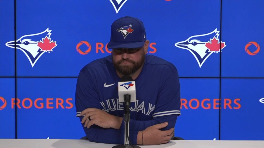 Blue Jays should commit to interim manager John Schneider