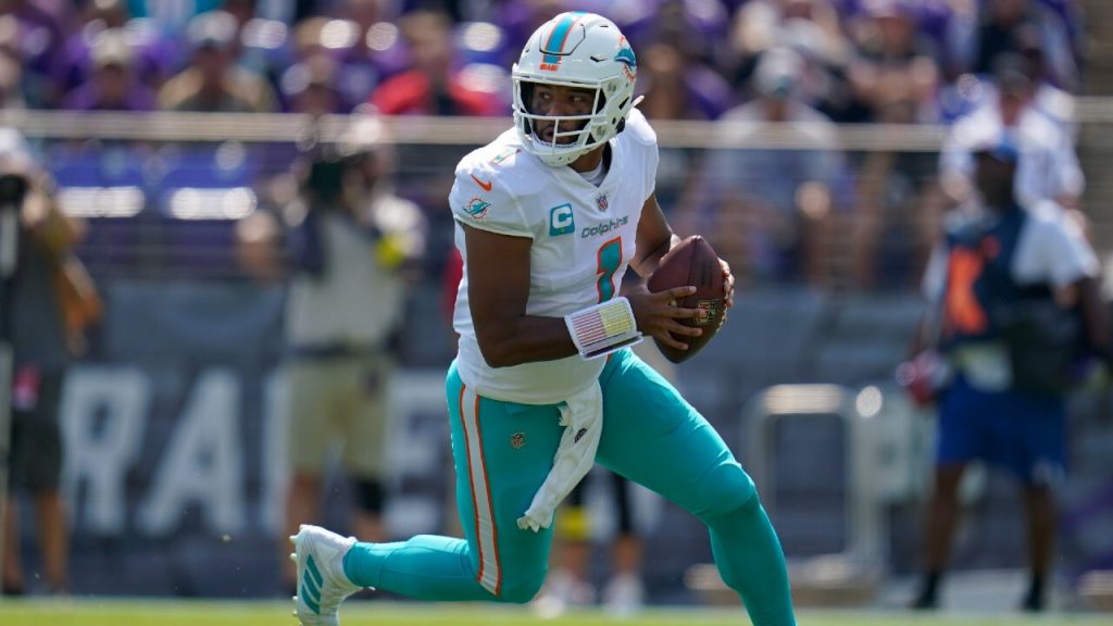 Tua Tagovailoa Rocks Ryan Fitzpatrick Jersey to Dolphins Presser