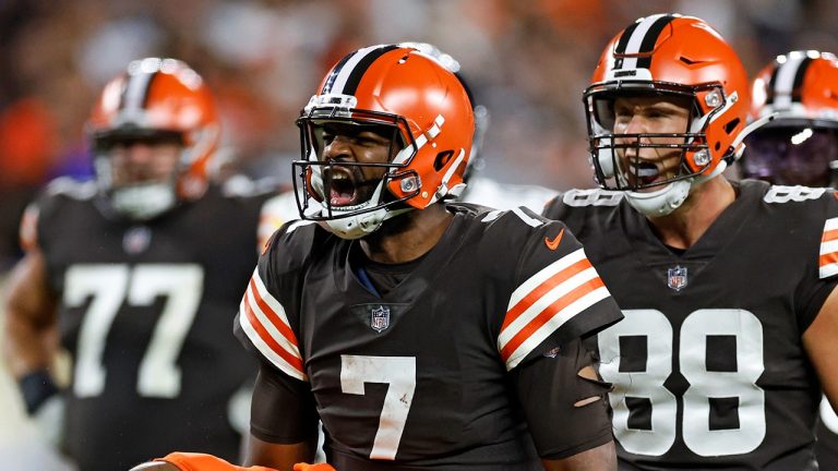 Cleveland Browns quarterback Jacoby Brissett (7) celebrates a first down on a quarterback sneak during the second half of the team's NFL football game against the Pittsburgh Steelers in Cleveland, Thursday, Sept. 22, 2022. (Ron Schwane/AP Photo)