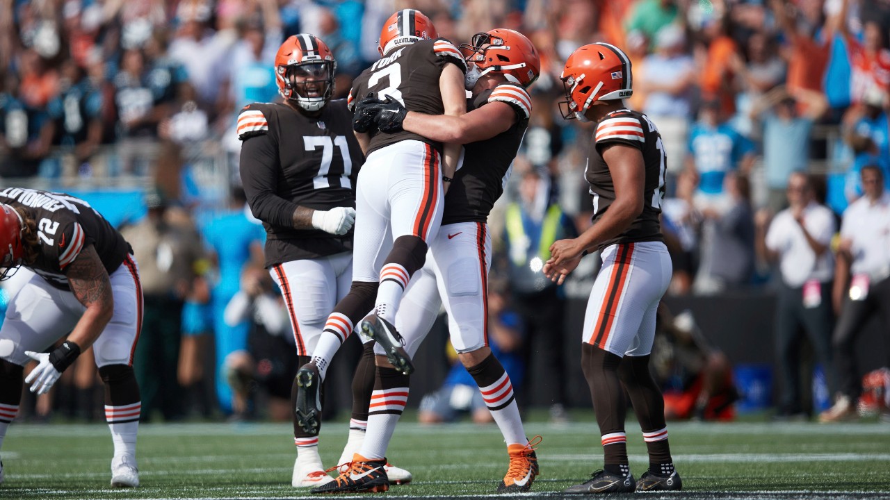 Browns edge Panthers 26-24 with late field goal