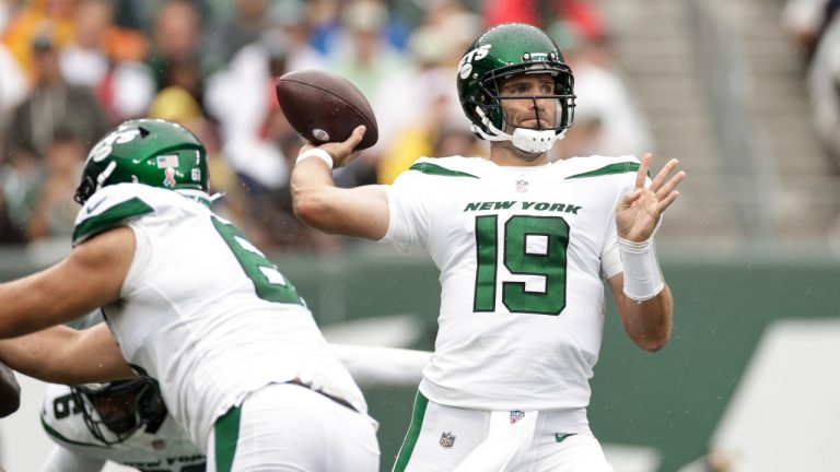 New York Jets quarterback Joe Flacco (19) throws a pass during the first half of an NFL football game against the Baltimore Ravens, Sunday, Sept. 11, 2022, in East Rutherford, N.J. (Adam Hunger/AP Photo)