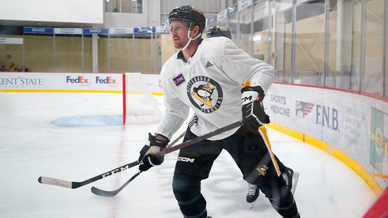 Pittsburgh Penguins' Jeff Petry (26) does drills during an NHL hockey practice, Thursday, Sept. 22, 2022, in Cranberry Township, Butler County, Pa. (Keith Srakocic/AP)