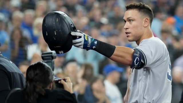 Aaron Judge hits 61st home run to finally catch Roger Maris for AL mark, New York Yankees