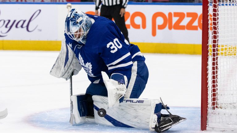 Toronto Maple Leafs goaltender Matt Murray (30) makes a save against the Montreal Canadiens during first period NHL preseason action in Toronto. (Nick Iwanyshyn/CP)