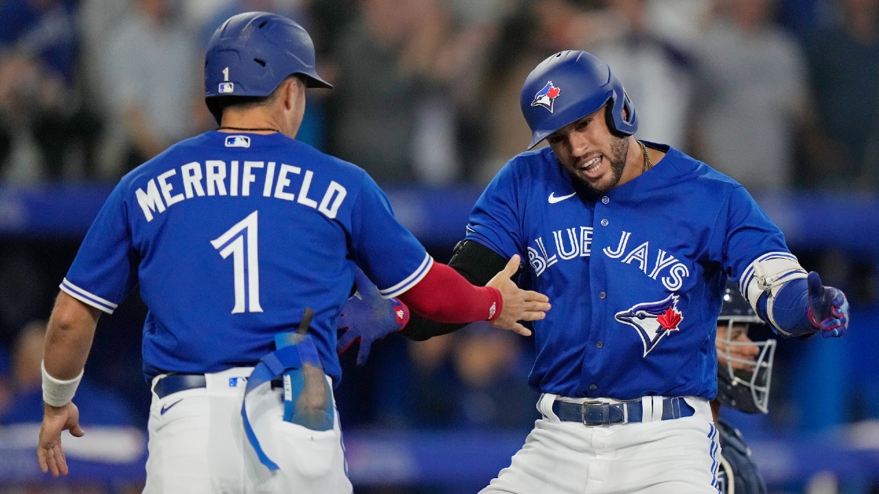 Bichette hits 5th HR in 4 games, Blue Jays beat Rangers 4-3