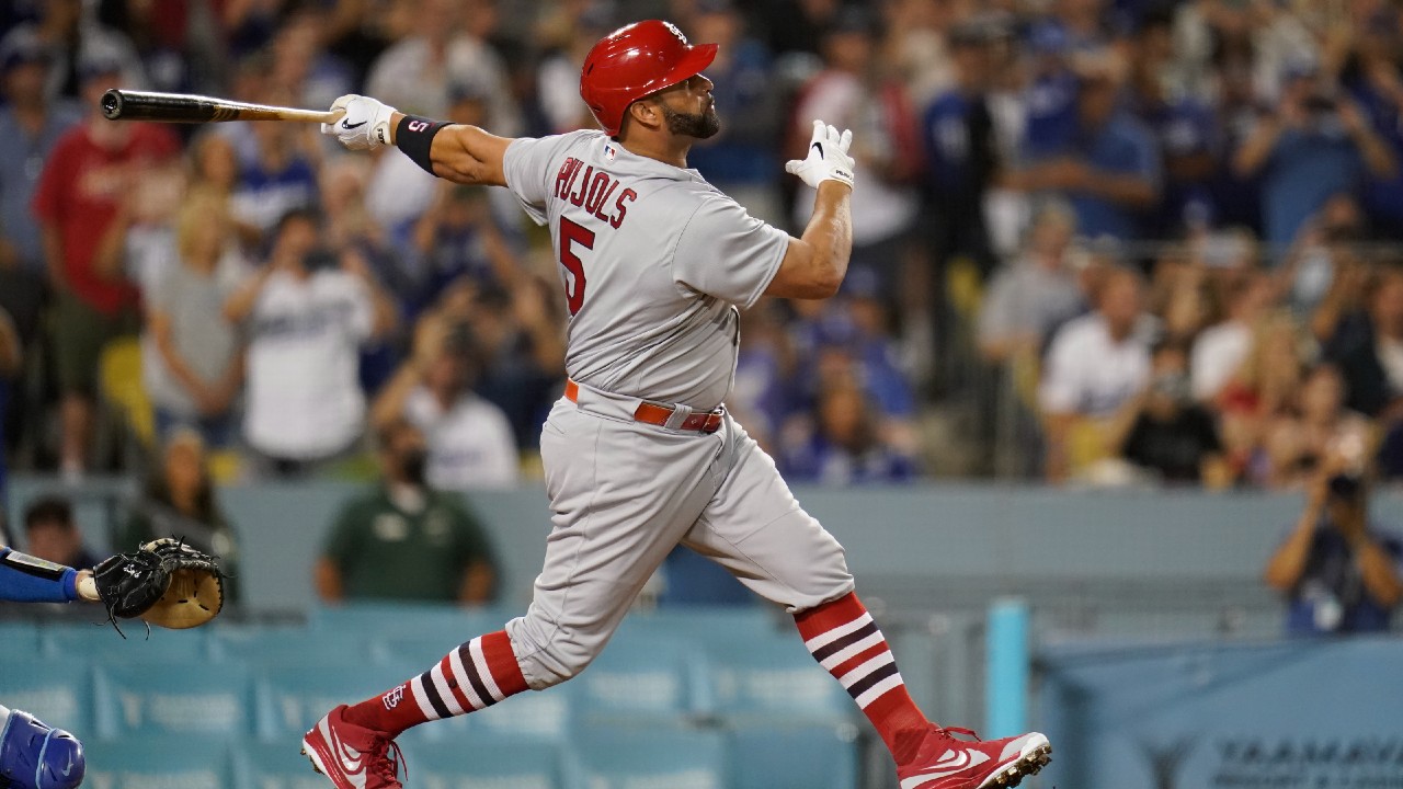MLB roundup: Albert Pujols jumps to No. 2 all-time in total bases