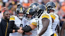 Steelers get late FG in OT to upset Bengals after Watt injured