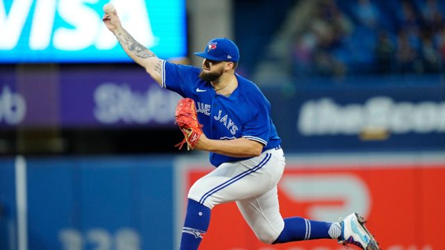 Jays reliever Jordan Romano wins Tip O'Neill Award as top Canadian player  for 2022 