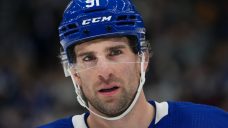 John Tavares&#8217; oblique injury &#8216;alters the plan&#8217; for Maple Leafs