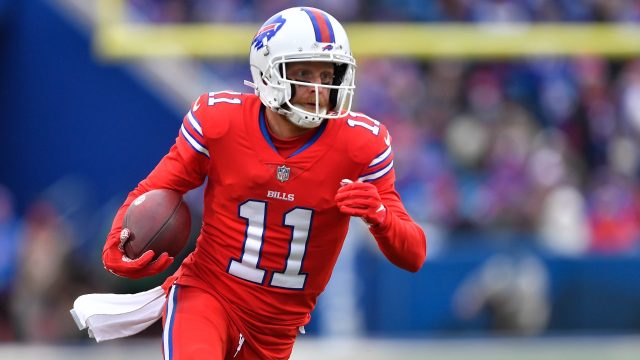 Who is Squirrel Winter? Meet Bills fan who helped clear Josh Allen's  driveway ahead of Browns game