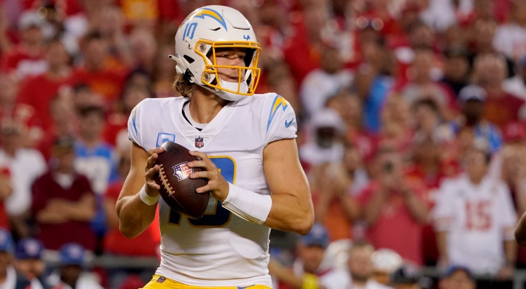 Justin Herbert, Los Angeles Chargers could be without both starting wide  receivers tonight against the Las Vegas Raiders 