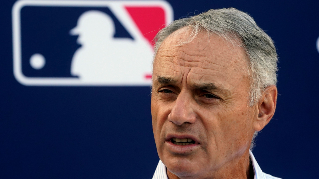 MLB asked to voluntarily accept minor league union