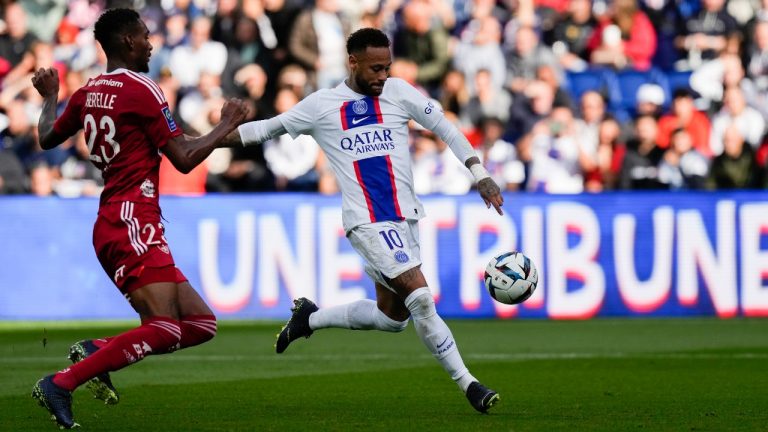 PSG's Neymar, right, scores his side's first goal during the French League One soccer match between Paris Saint-Germain and Brest at the Parc des Princes in Paris, Saturday, Sept. 10, 2022. (Thibault Camus/AP)